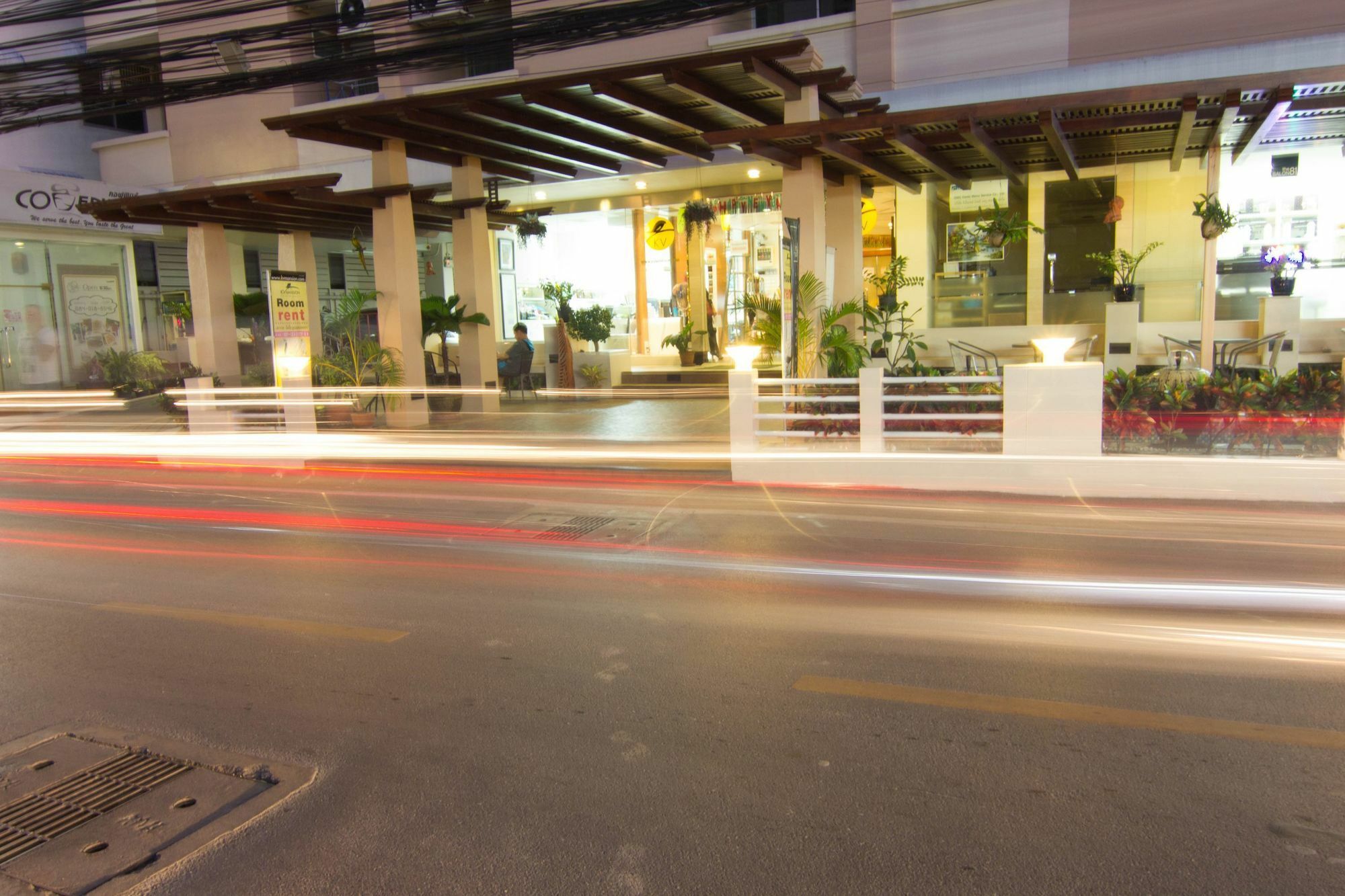 Zen Rooms Sukhumvit 81 Bangkok Exteriör bild