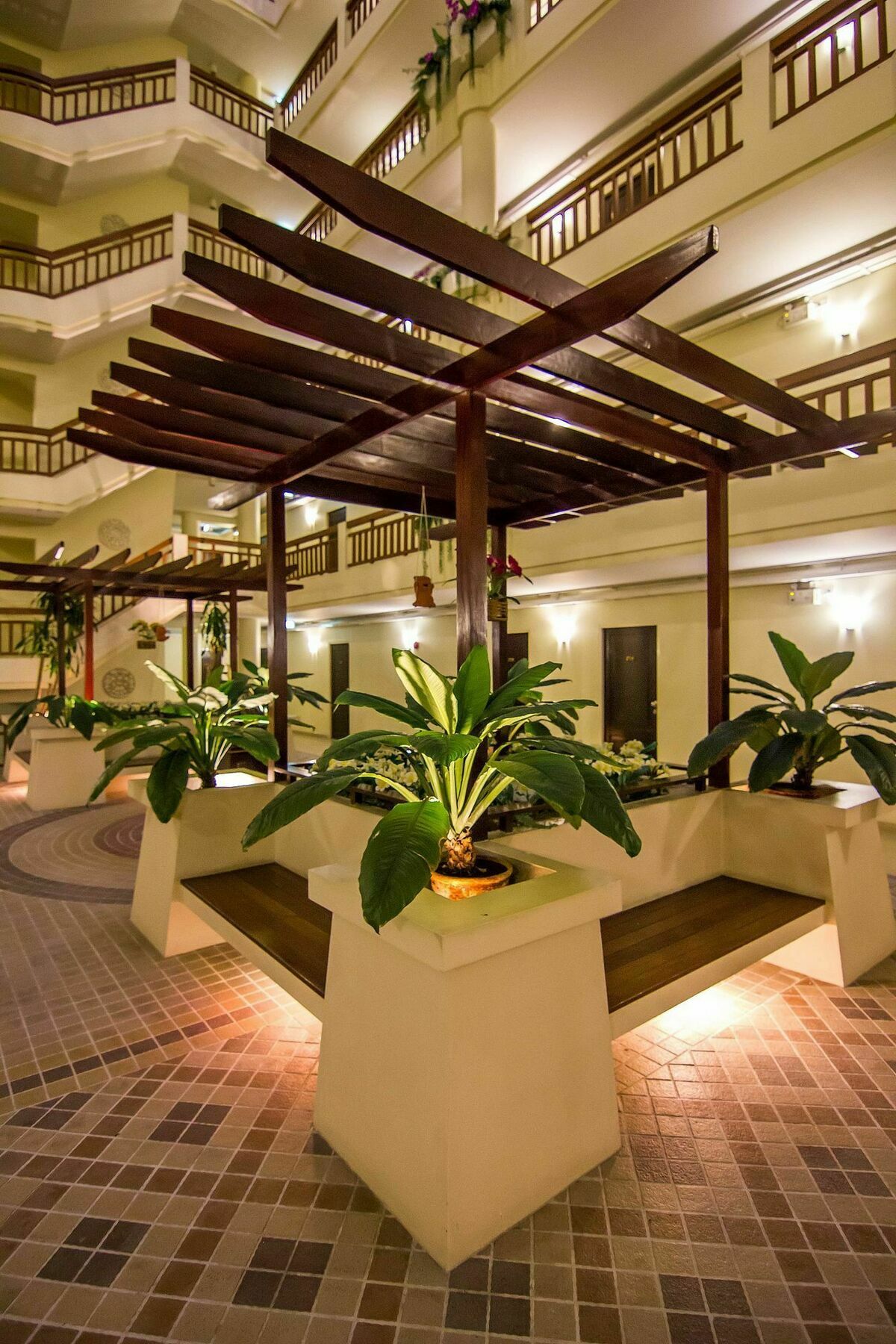 Zen Rooms Sukhumvit 81 Bangkok Exteriör bild