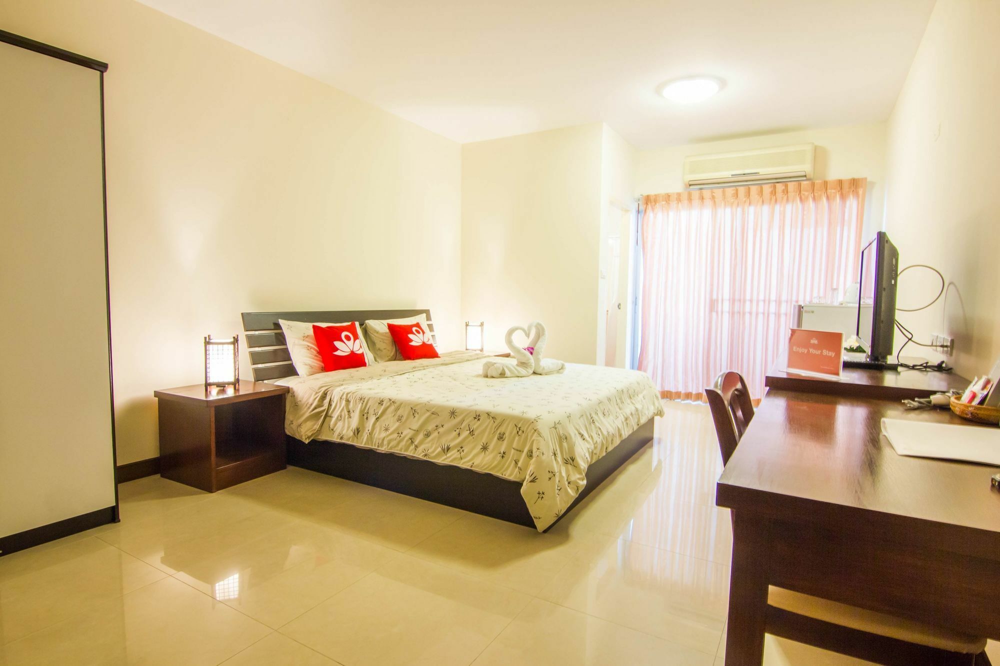 Zen Rooms Sukhumvit 81 Bangkok Exteriör bild