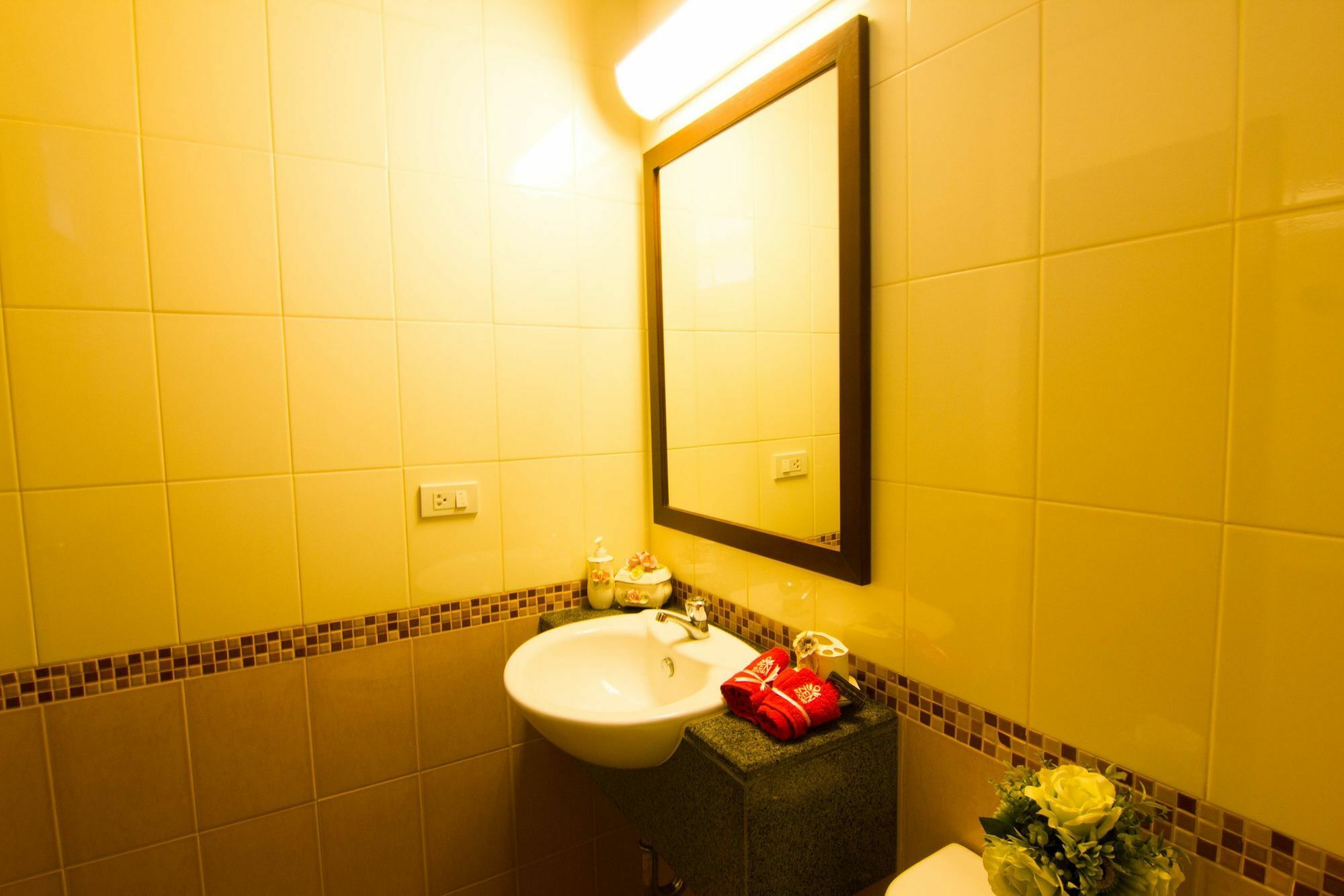 Zen Rooms Sukhumvit 81 Bangkok Exteriör bild